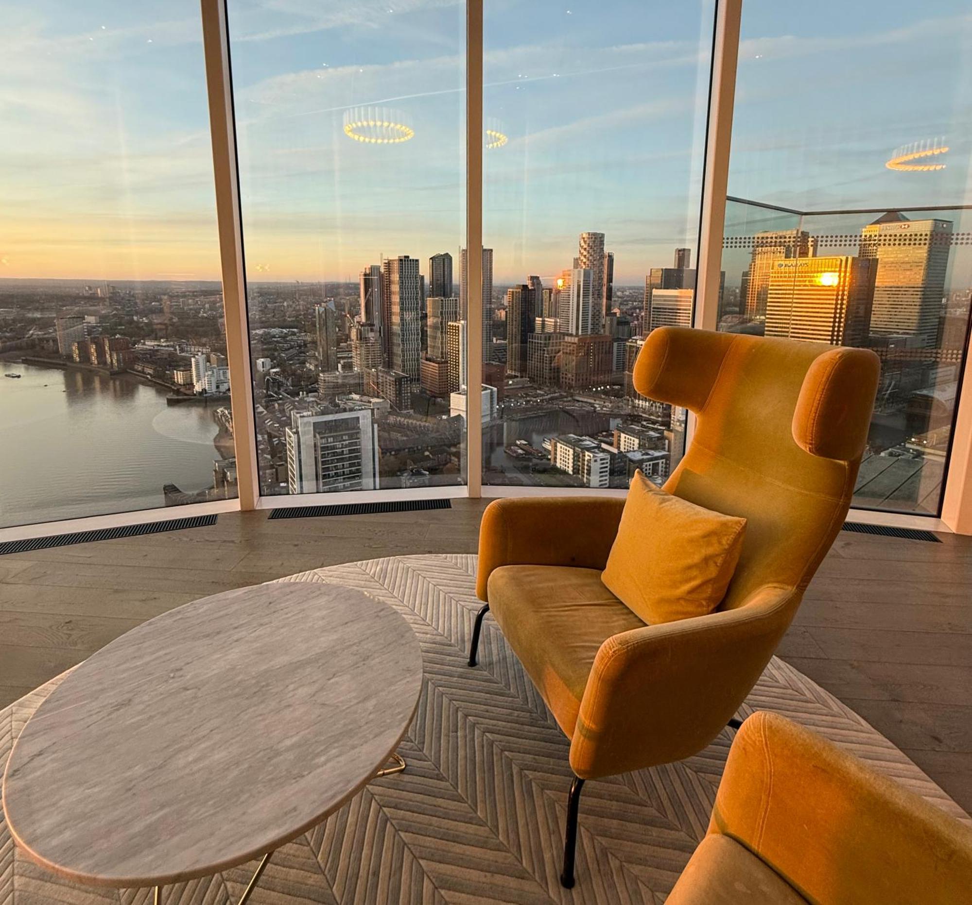Luxury Modern 2 Bed Flat With Balcony And City View - Canary Wharf City Center London Exteriör bild